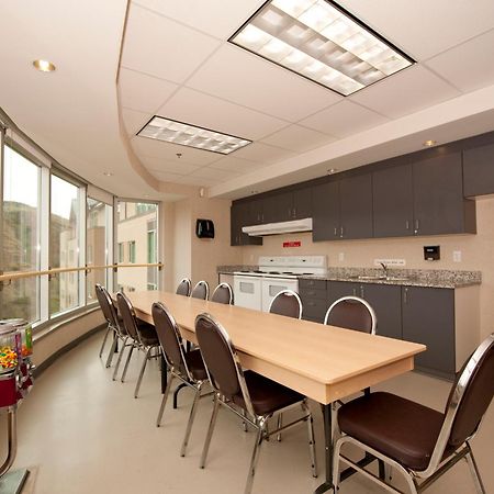 Residence & Conference Centre - Kamloops Exteriér fotografie