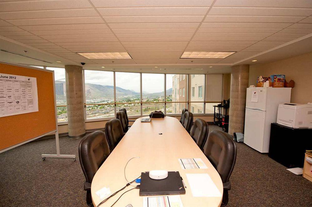 Residence & Conference Centre - Kamloops Exteriér fotografie